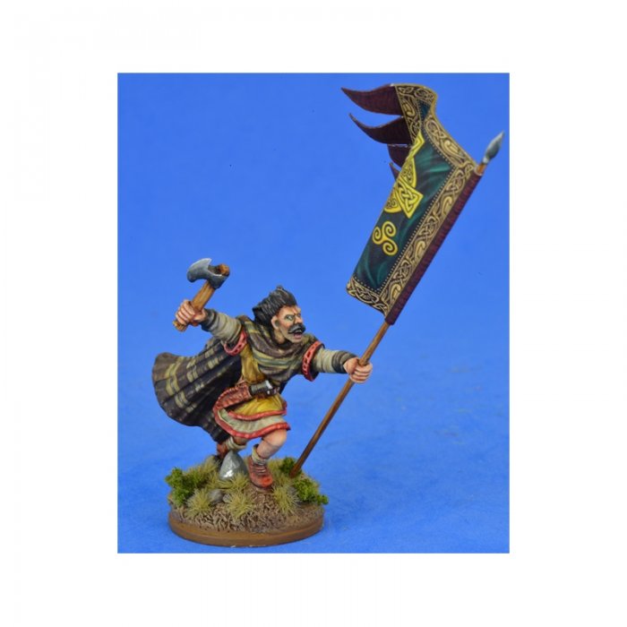 Irish Warbanner Bearer