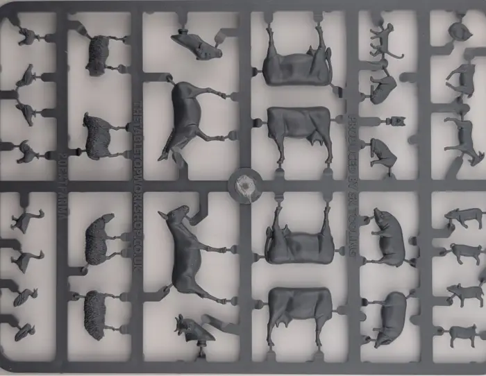 1/72 Farm Animal Kit (2 frames per kit)