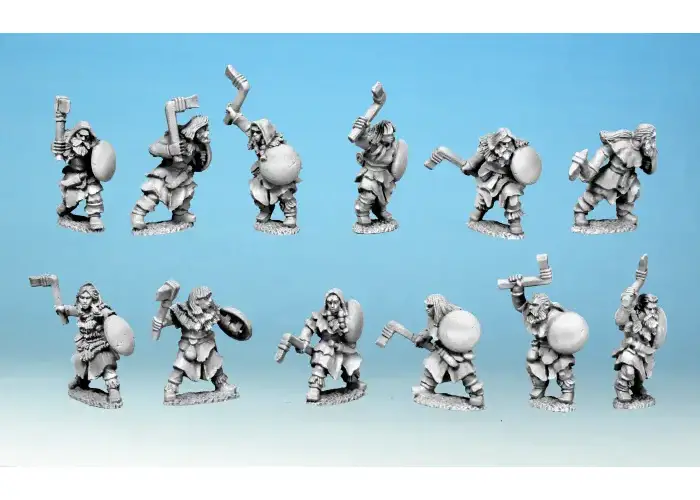 Savage Tribe w/ Hand Weapons (15mm)